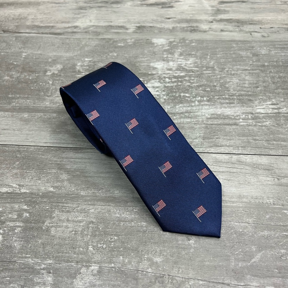 Summer Ties Navy w/ American Flag Club Check Skinny Tie